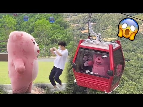 [PRANK] People didn't know the Giant Bear would move. | Cable Car in Korea