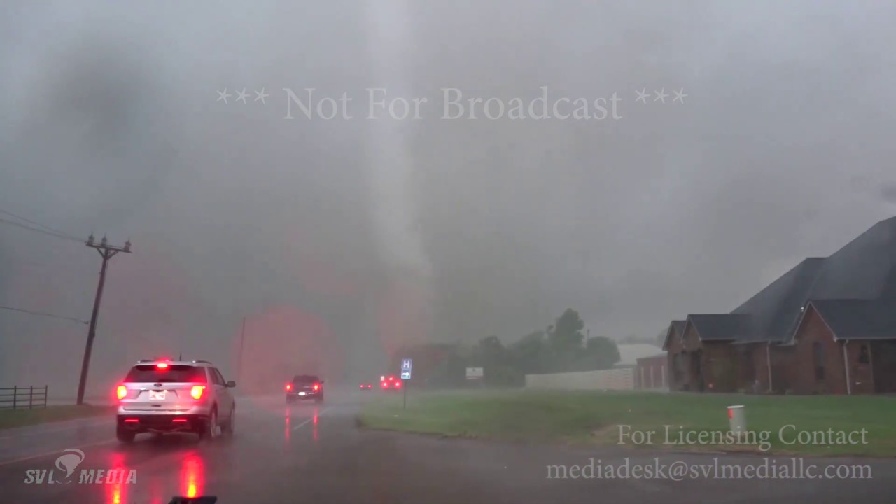 05/20/2019 Mangum, OK Large Tornado Crosses Road, Close Range