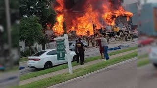 Latest: Deadly Dallas apartment explosion rocks the community