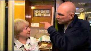 Zvezda Livuda Vinni Dzhons Proezzhaya Na Pazhirskom Poezde 360