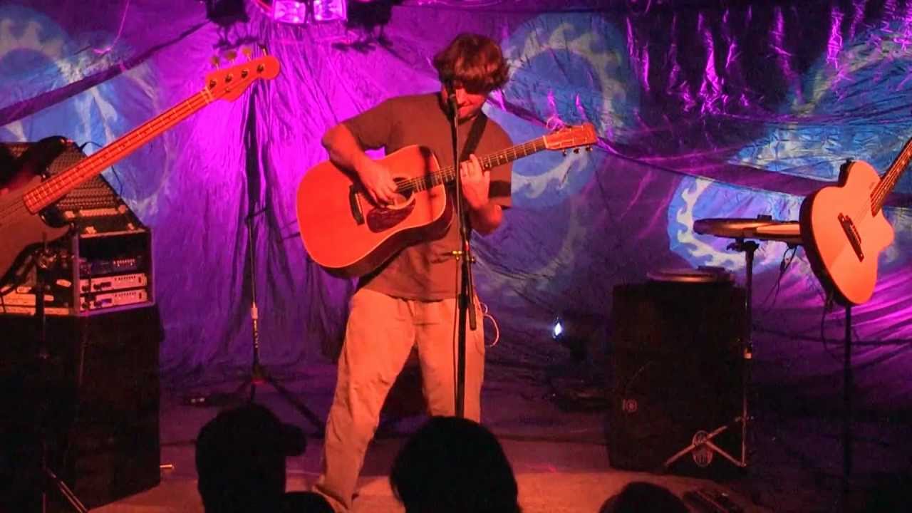 Παρακολούθηση Keller Williams ~ Keep it Simple ~ Bluebird Bloomington Indiana 10/25/12 στο YouTube Παρακολούθηση Keller Williams ~ Keep it Simple ~ Bluebird Bloomington Indiana 10/25/12 στο YouTube
