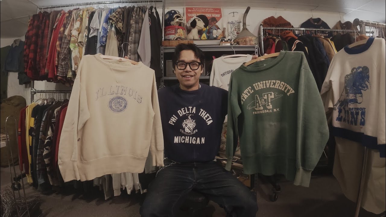 Я купил редкие старые, настоящие винтажные толстовки.