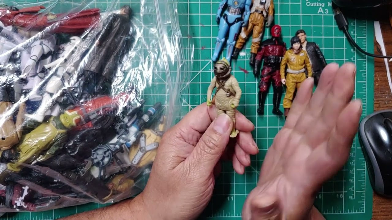 Star Wars Ebay haul 3.75 and 6 inch figures.