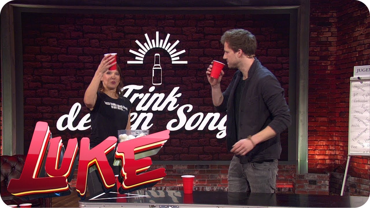 Bierpong - Luke und Carolin Kebekus machen ein Trinkspiel - LUKE! Die Woche und ich