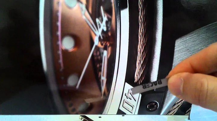 injecting a DE blade in a Schick Injector