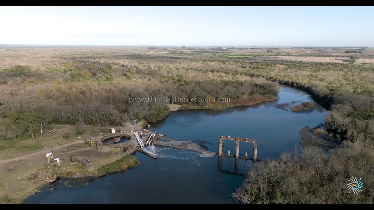 Video aéreo sobre Aguas Corrientes y planta de OSE, Canelones M3 12359 83