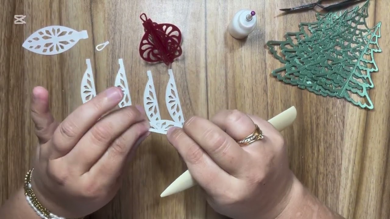 3D-julekugler (gavl330) og 3D-juletræ (gavl331)