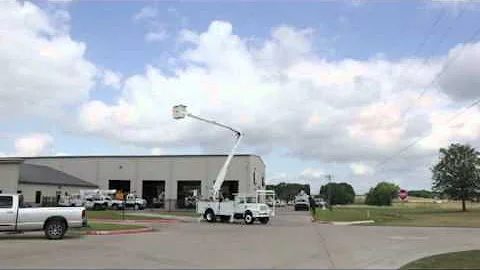 Utility Fleet Sales - 60' Altec Used Bucket Truck for Sale 12132