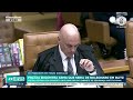 Polícia apreende pistola que seria de Bolsonaro com militar durante blitz no DF