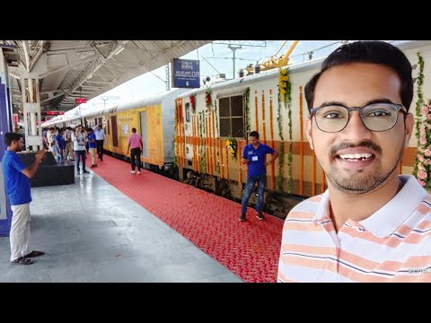 irctc-lucknow-new-delhi-tejas-express-|-indian-railways-first-private-train-|-journey,-service,-food