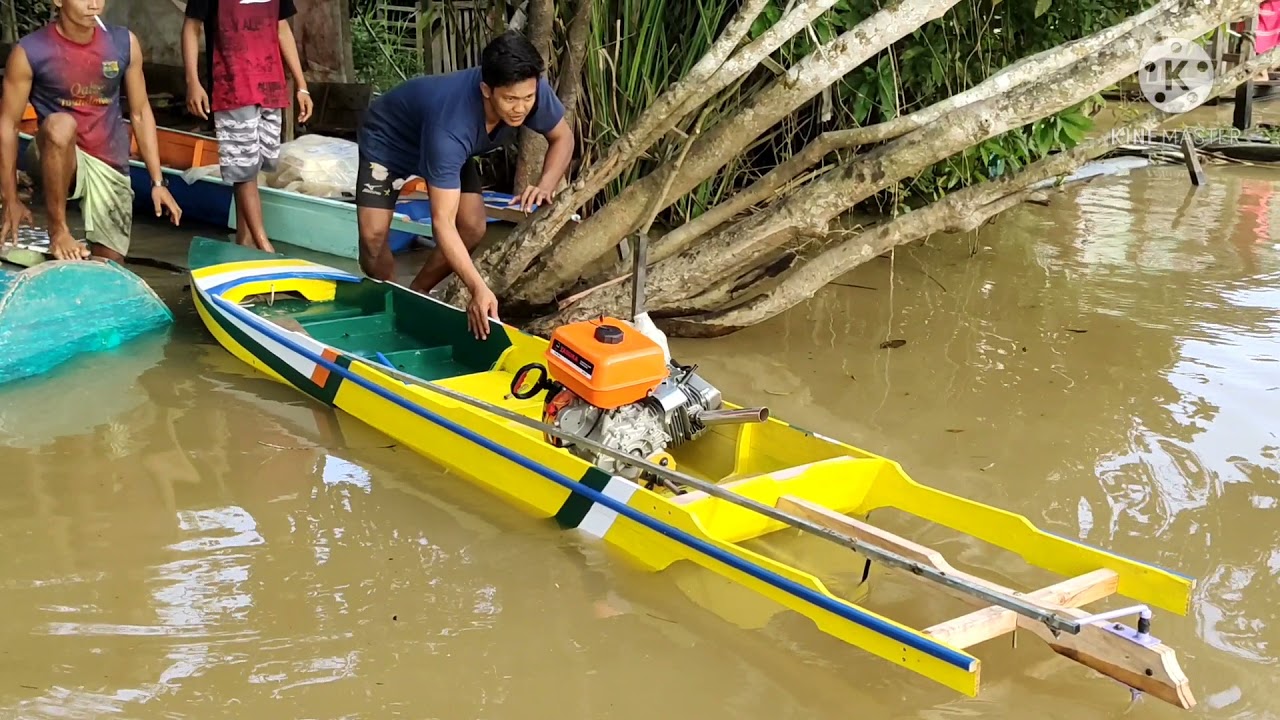 Perahu Ketinting mesin 25 hp