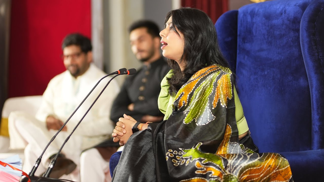 Jab wo khoob manaya krta tha ||Miraa Divya Sisodiya||Sahitya Sangam||Shabd Ghaat ||Jaipur Mushaira