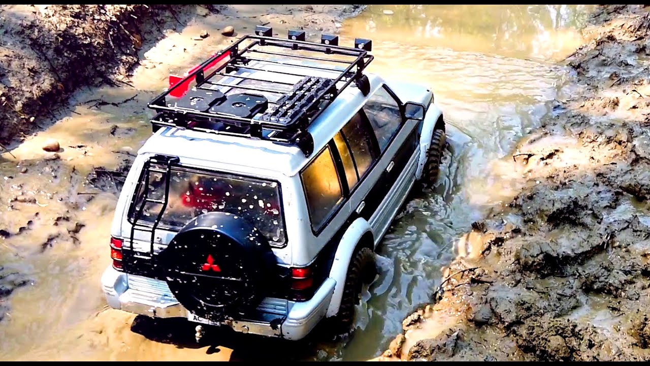 Extreme MUD Mitsubishi Pajero, Land Rover Defender OFF