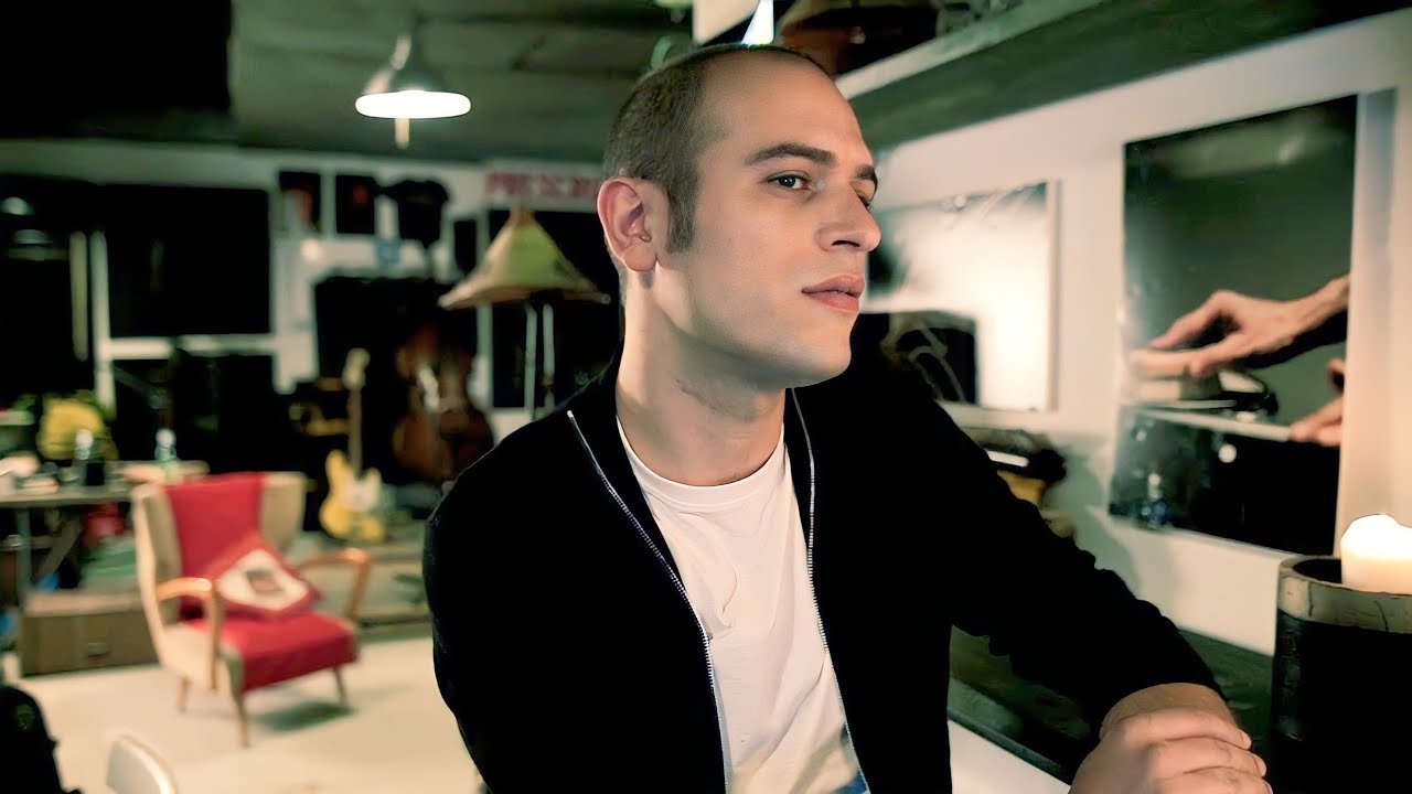 Simone Vignola - Mi sento meglio (Official Music Video)