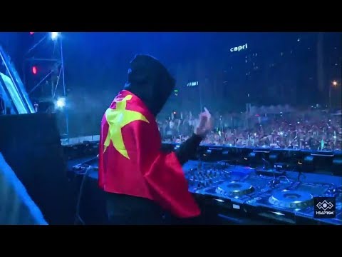 Video Live Alan Walker biểu diễn tại Hà Nội - Alan Walker... - youtube