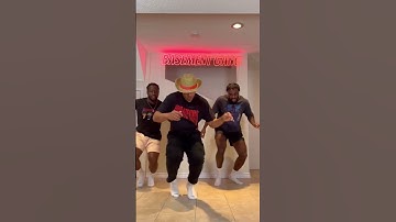 Thumbnail of How we pull up to the Carne Asada