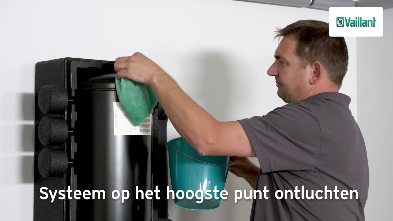 aroTHERM plus - Vullen van de boilermodule