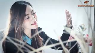 Lagu Pop Mandarin Indonesia | Ling Ling _ Cover Dewi Julia - Official Music Video screenshot 1