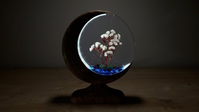 Natural Dried Flowers Resin Art Lamp, For Decoration at Rs 3000