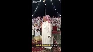 معليكم من القصيده شوفو اللي شاطف  هههههههههههه