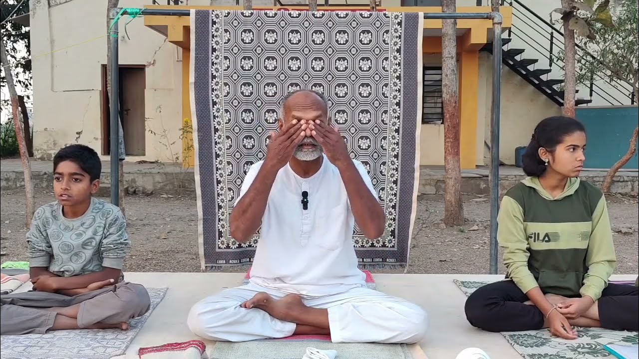 तैत्तिरीयोपनिषद अनुवाक्११-१  There is joy and sadness in farewell!  छात्र विदाई में हर्ष और दुख भी!