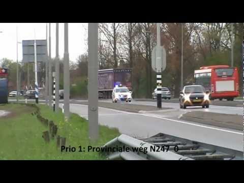 Politie Zaanstreek- Waterland met spoed naar melding op N247.