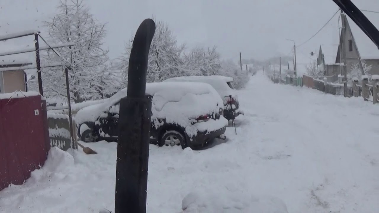 МТЗ 320.4!ЧИСТКА СНЕГА! - YouTube