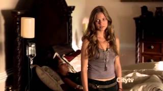 Tracy Spiridakos Revolution 1x06_3
