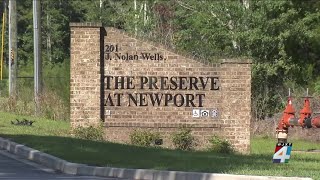 Woman arrested after 9 loaded guns, drugs found in Kingsland home with small child