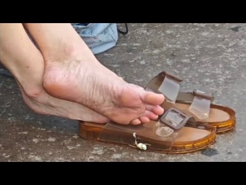Soles shoeplay sandal remove mom thumbnail