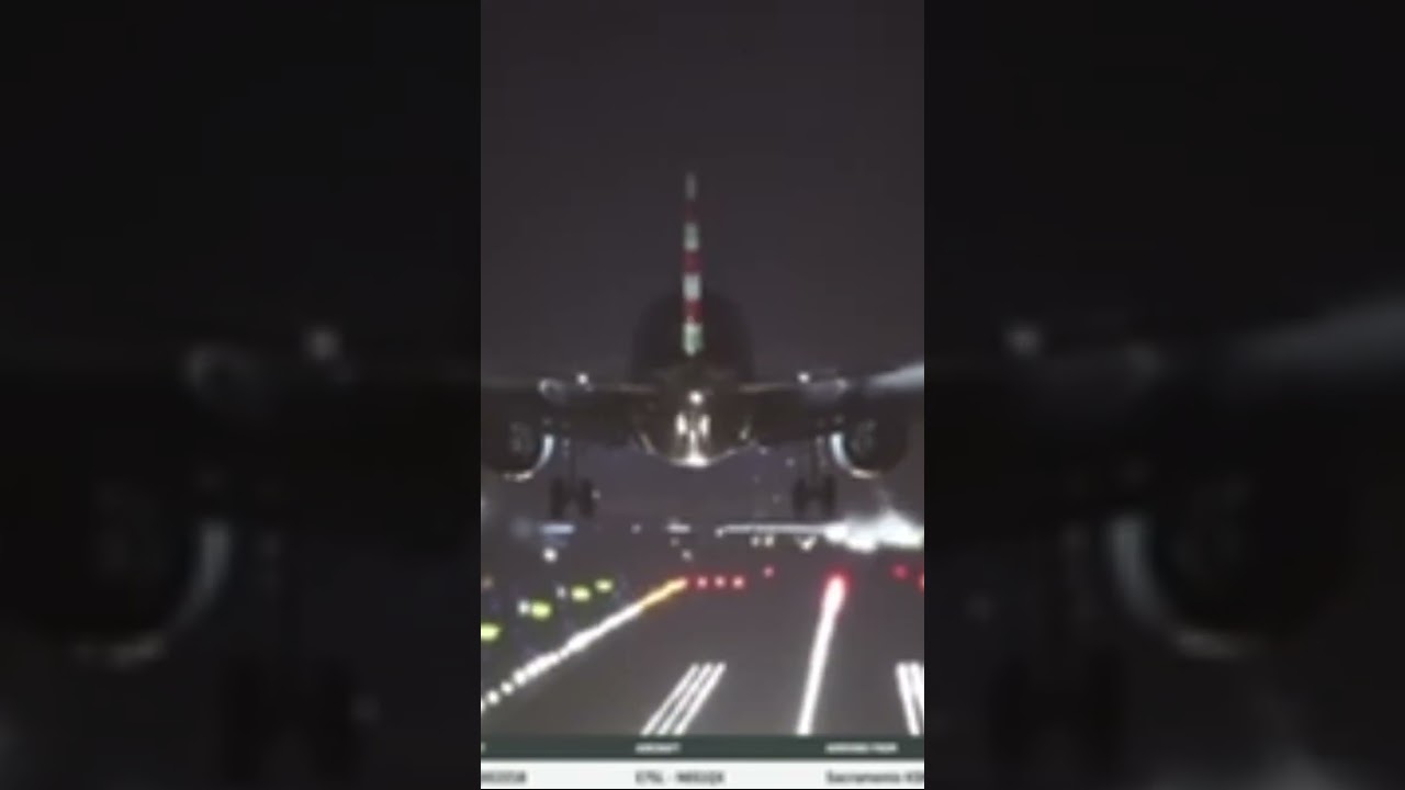 LANDING ON A LITE BRITE:Approach Lighting in San Diego SPOTLIGHTS AA A321 Landing #wakevortices