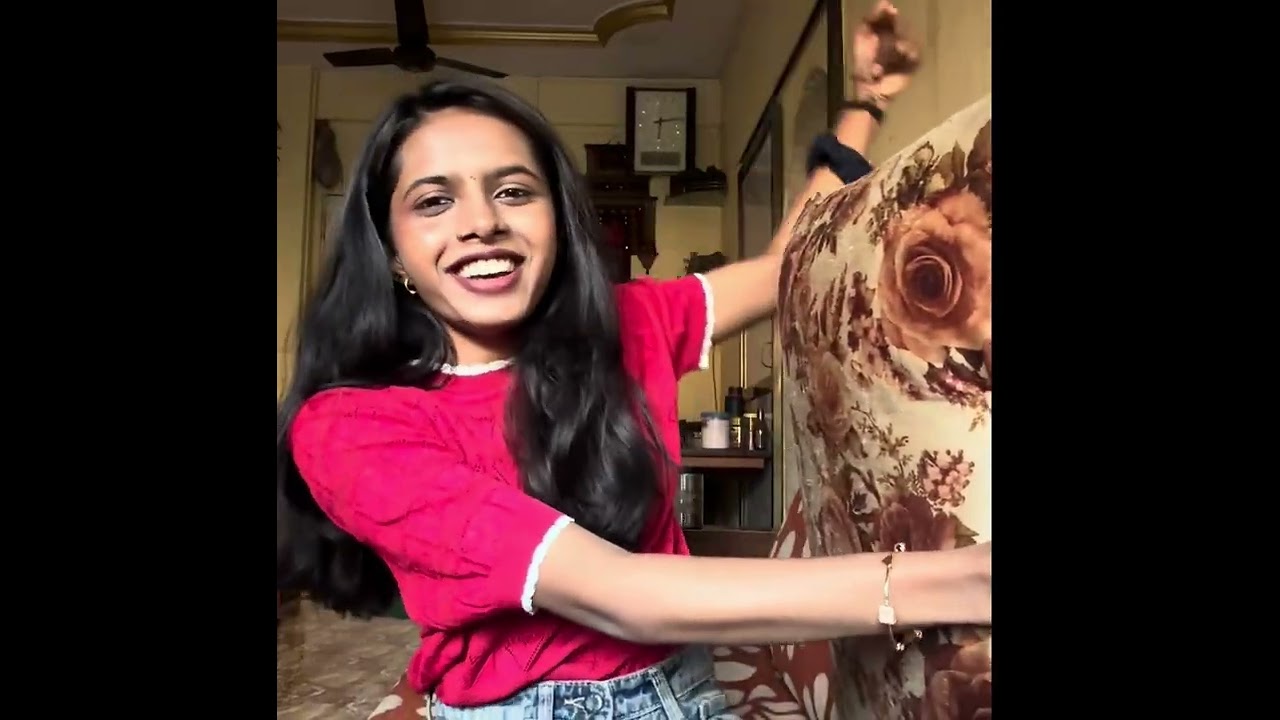 My college crush 😻 and the ending on your hand 