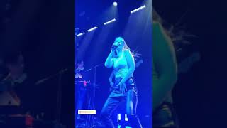 Sigrid - It Gets Dark (Live)