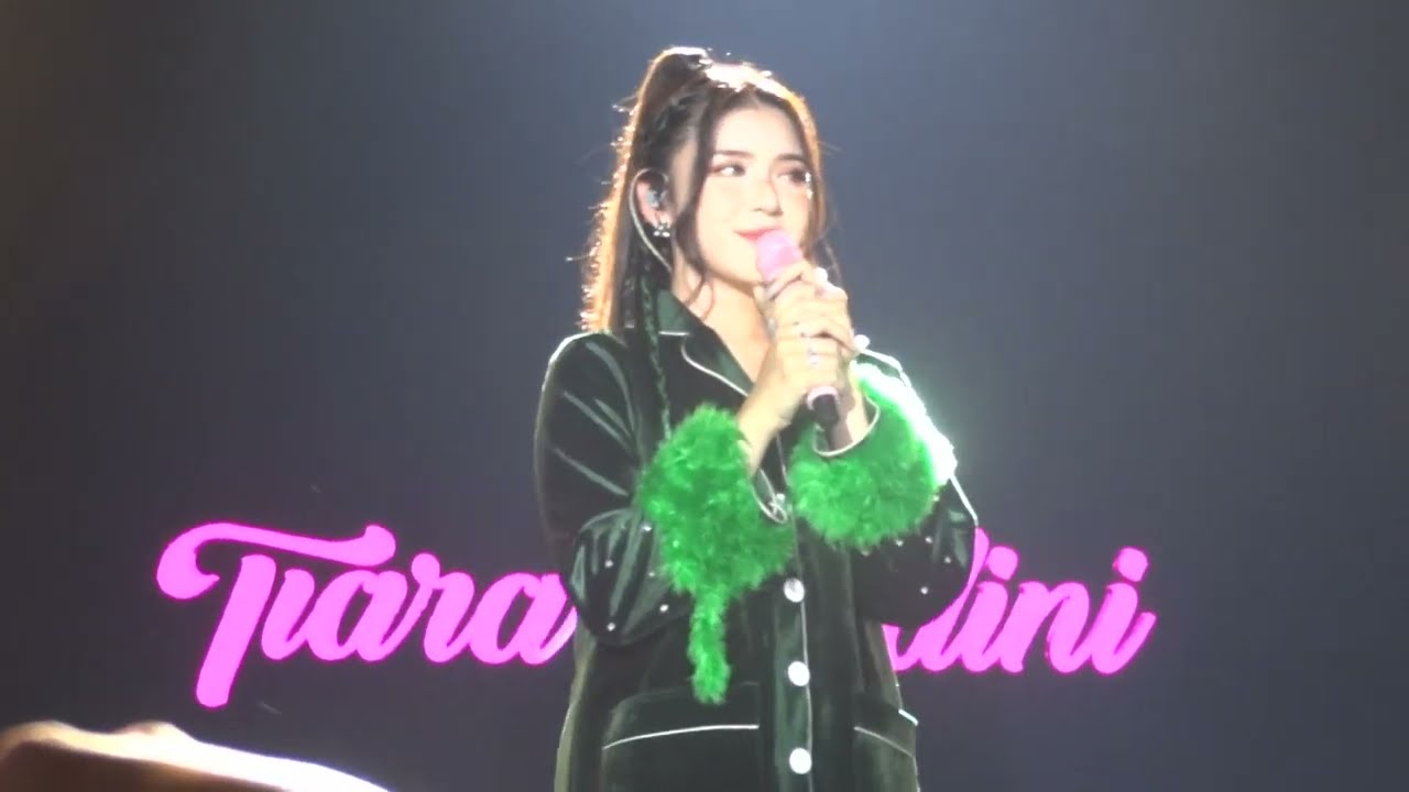 TIARA ANDINI - BUKAN UNTUKKU | LIVE AT TAHUN BARU 2025 TAMAN MINI [FANCAM]