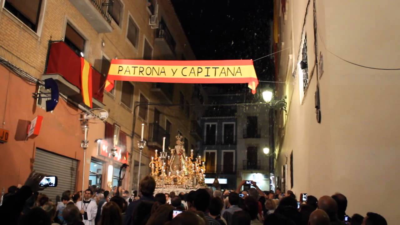 Rosario Coronada en Carnicería - Granada 12 de Octubre de 2013