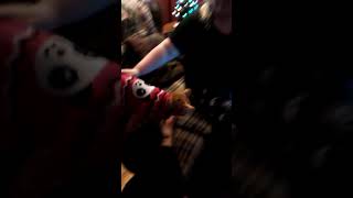 Khoshekh vs ugly sweaters
