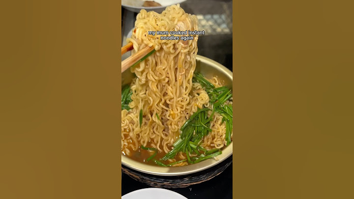 MUM MADE INSTANT NOODLES AGAIN… 🍜 #instantnoodles #ramyeon #ramen