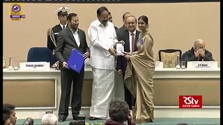 Keerthy Suresh awarded Best Actress for 'Mahanati' at the 66th National Film Awards screenshot 4