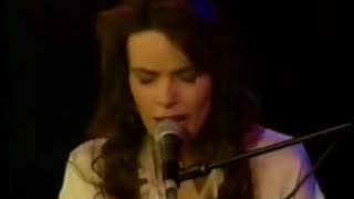 Watch Beverley Craven Love Is The Light video