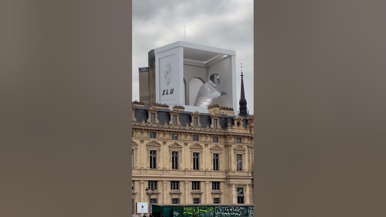 louisvuitton's latest 3D billboard in Paris 🇫🇷 #paris