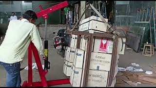 SR™ 2 Ton Hydraulic Engine crane/ Floor crane used for garages and workshops. Call - +918369882427