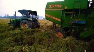 Malkit 997 Combine Harvester Stuck in Mud Rescue by John Deere 5310। Tractor Tochan Combine। Combine