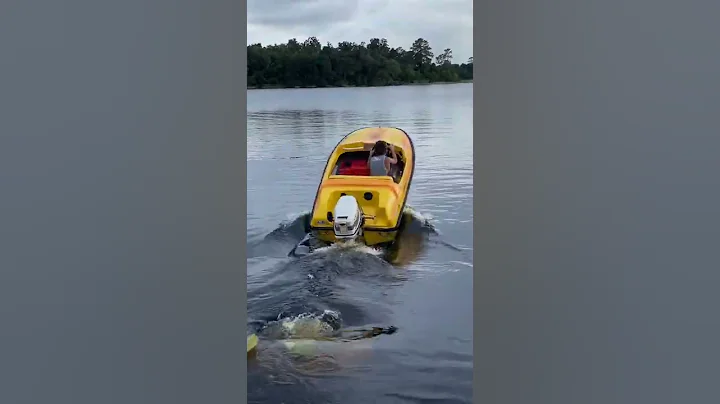 8’ Disney boat with a 25hp 2 stroke and a 70lb driver takes off a lot like a jetski lol
