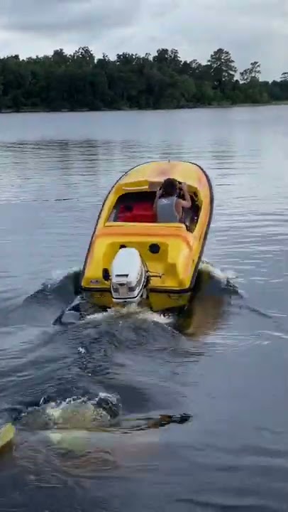 8’ Disney boat with a 25hp 2 stroke and a 70lb driver takes off a lot like a jetski lol