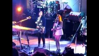 Video thumbnail of "natalia y carla morrison imposible"