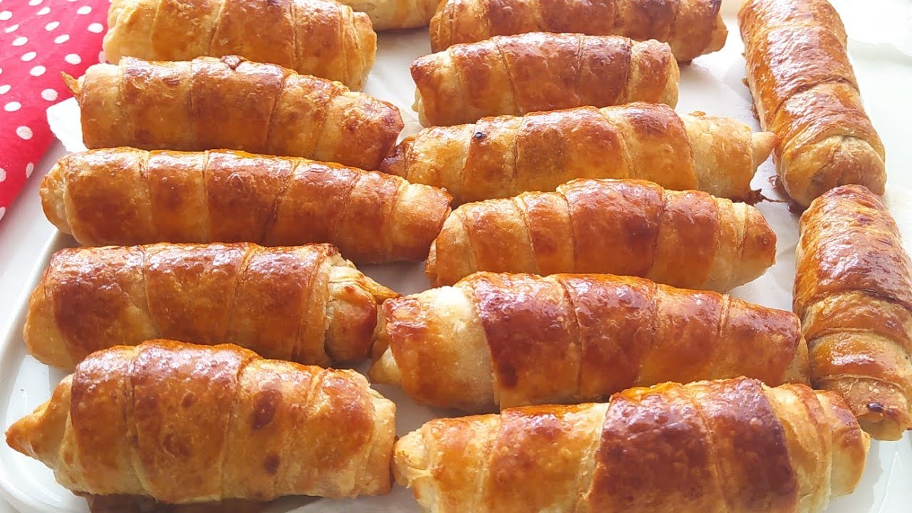 ÇİTİR ÇITIR ????HAZİR YUFKA İLE YAPIYORUM EL AÇMASI SANIYORLAR ????BU BÖREK YILDIZ YARİFİNİZ OLACAK.