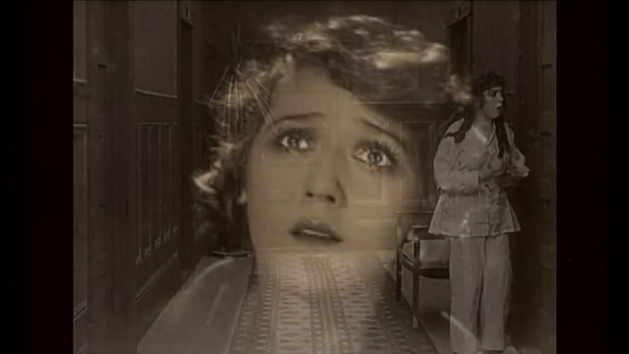 Welcome to Hollywoodland - YouTube