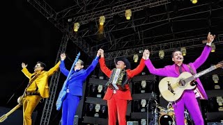 Los Tigres Del Norte - La Camioneta Gris (En Vivo) #mazatlan #sinaloa  #SiempreContigoTour #fypシ