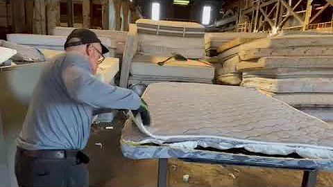 Mattress Fileting - What Goes Into Recycling A Mattress
