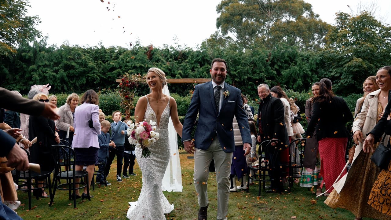 Laura & James' Stunning Wedding At Pencarrow Farm In Ashburton!
